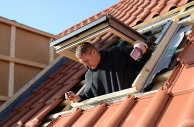 Pose de fenêtres de toit Velux à Castiglione